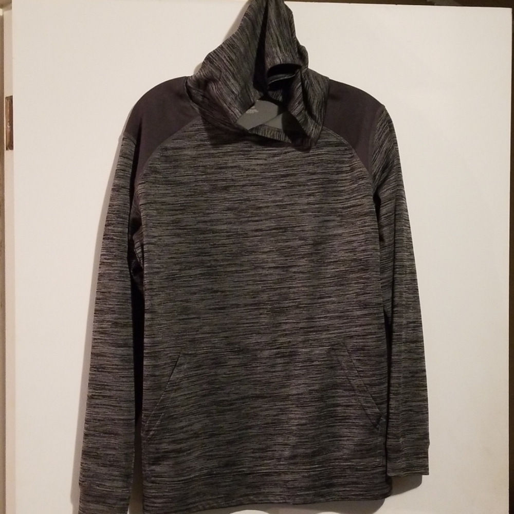 ❤️5 for $20  NWOT Reebok gray Hoodie  Boys  XL with mitten front pocket  Box 10